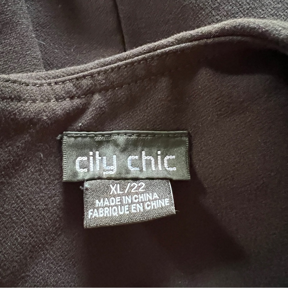 City Chic XL 22 Ruffle Sleeve Dress Plus Curvy - Picture 6 of 9